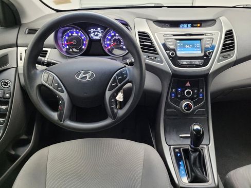 Used 2015 Hyundai Elantra SE w/ Option Group 02 FWD image 22