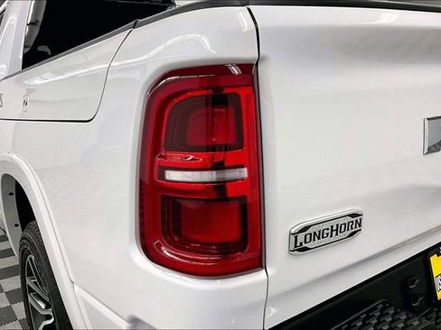 Used 2025 RAM 1500 Limited AWD/4WD image 38