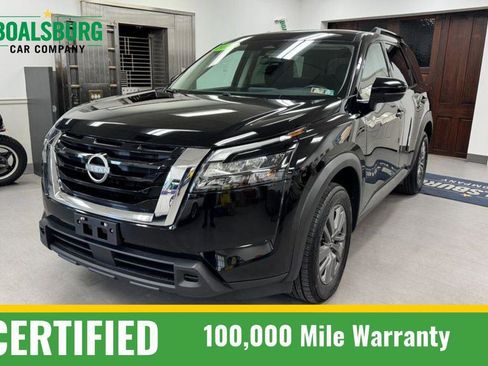 Used 2024 Nissan Pathfinder SV image 1