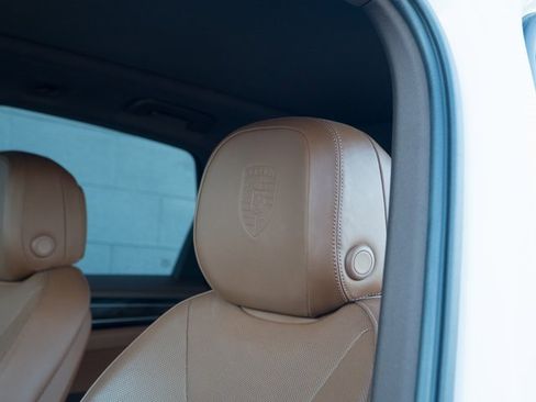 Certified 2023 Porsche Cayenne image 19