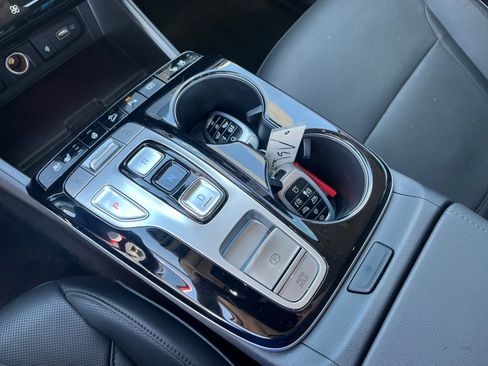 Used 2023 Hyundai Tucson Limited image 32