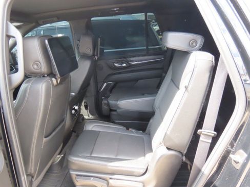 Used 2024 GMC Yukon Denali w/ Advanced Technology Package RWD image 15
