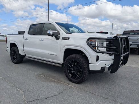 Used 2025 GMC Sierra 1500 Denali Ultimate image 2