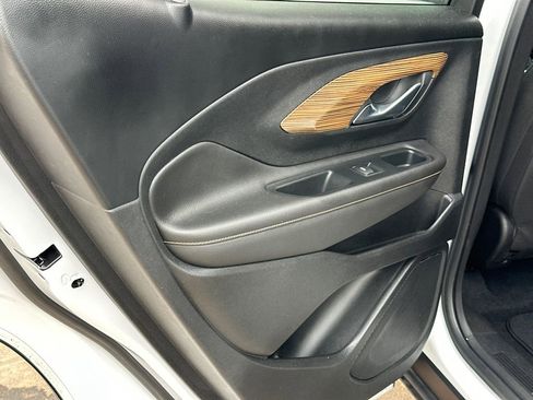 Used 2021 GMC Terrain SLE w/ Driver Convenience Package image 21