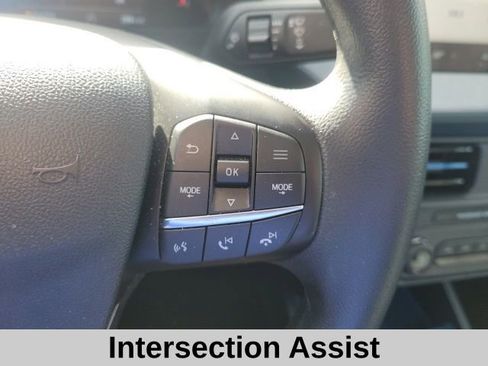 Used 2025 Ford Maverick XLT w/ 4K Tow Package image 12