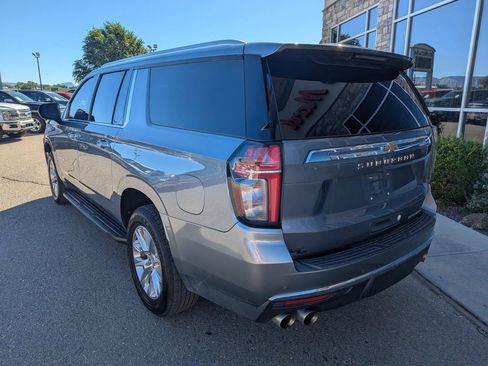 Used 2022 Chevrolet Suburban Premier AWD/4WD image 3