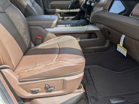 New 2026 RAM 3500 Limited AWD/4WD image 31