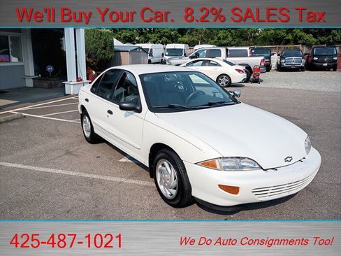 Used 1999 Chevrolet Cavalier Sedan FWD image 3