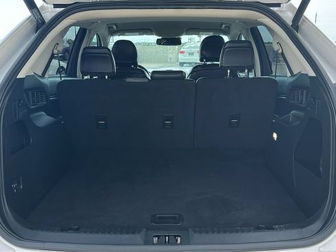 Used 2019 Ford Edge SEL w/ Equipment Group 201A FWD image 32