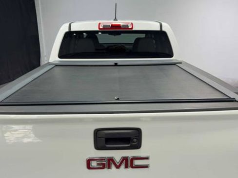 Used 2019 GMC Canyon 2WD Crew Cab w/ Convenience Package image 12