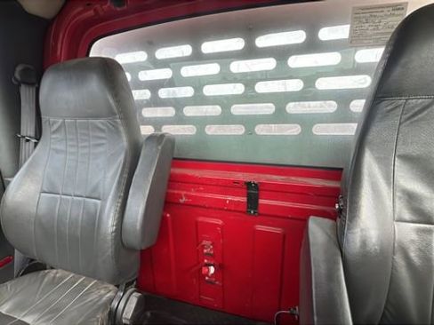 Used 2008 GMC TopKick C5500 2WD Regular Cab image 17