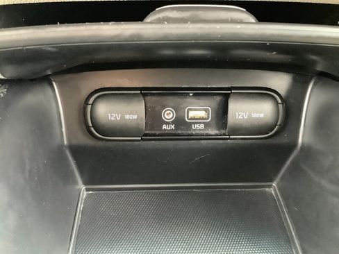 Used 2017 Kia Sorento AWD image 23