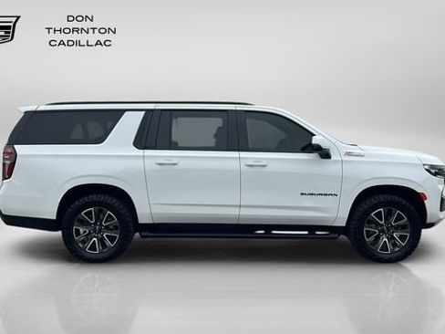 Used 2024 Chevrolet Suburban Z71 w/ Luxury Package AWD/4WD image 6
