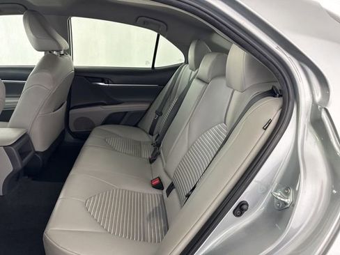 Used 2022 Toyota Camry SE image 24