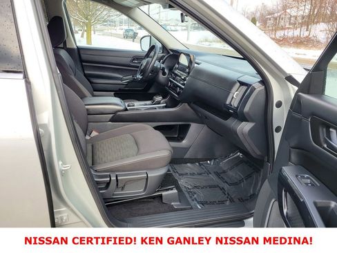 Certified 2025 Nissan Pathfinder SV image 53
