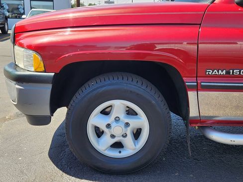 Used 1997 Dodge Ram 1500 Truck 2WD Club Cab image 11
