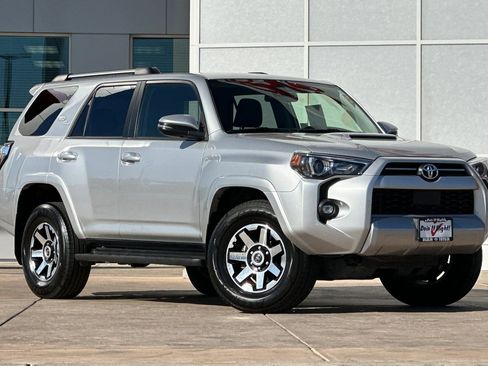 Certified 2024 Toyota 4Runner TRD Off-Road Premium image 2