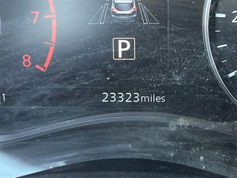 Used 2023 Nissan Kicks SV image 9