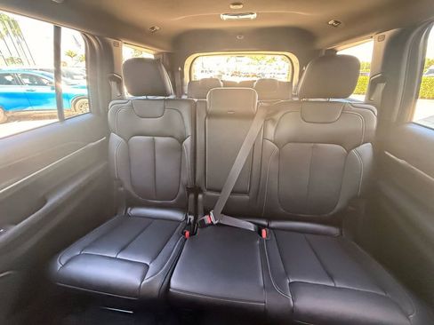 New 2026 Jeep Grand Cherokee L Limited RWD image 24
