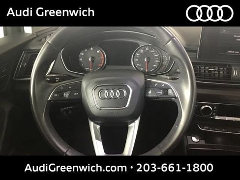 Used 2023 Audi Q5 2.0T Premium w/ Convenience Package AWD/4WD image 12