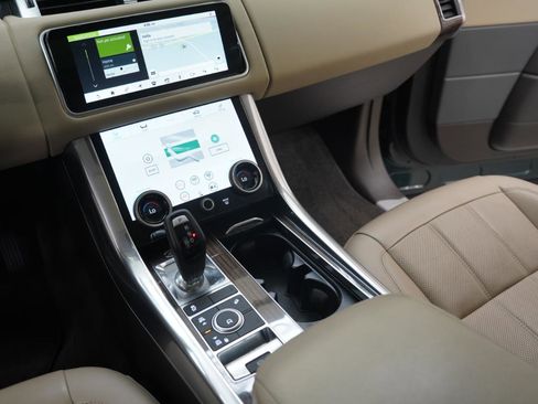 Used 2019 Land Rover Range Rover Sport HSE AWD/4WD image 19