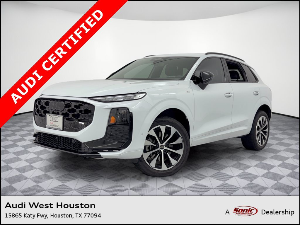 Certified 2026 Audi Q3 quattro 2.0T w/ Driver Assistance Package AWD/4WD image 1