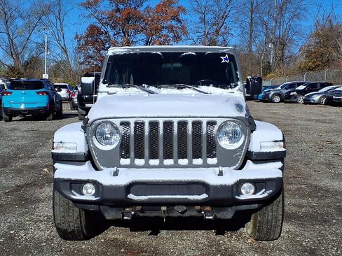 Used 2019 Jeep Wrangler Unlimited Sport S AWD/4WD image 2