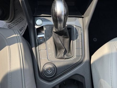 Used 2019 Volkswagen Tiguan SE w/ Panoramic Sunroof Package AWD/4WD image 22