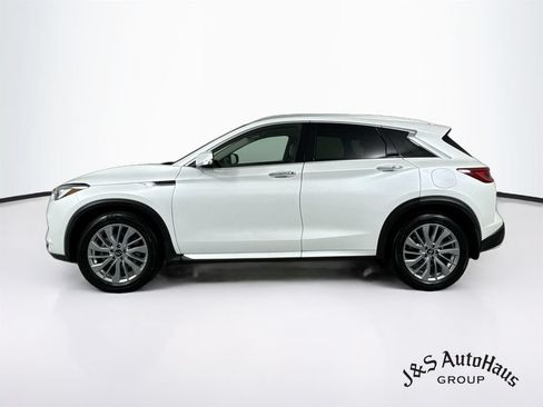 Used 2023 INFINITI QX50 Luxe AWD/4WD image 4