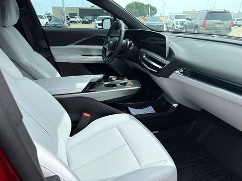Used 2024 Cadillac Lyriq Luxury w/ LPO, Floor Liner Package AWD/4WD image 10
