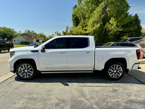 Used 2024 GMC Sierra 1500 Denali AWD/4WD image 7
