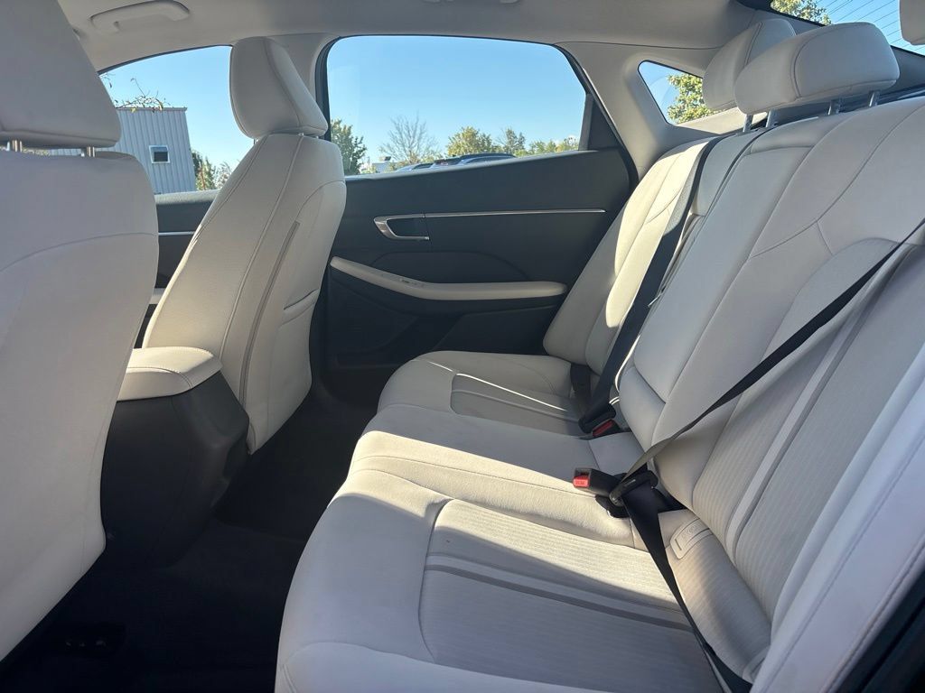 Certified 2023 Hyundai Sonata SEL FWD image 11