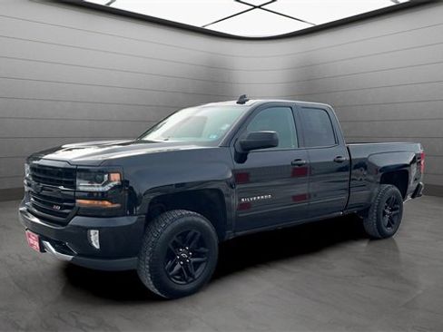 Used 2017 Chevrolet Silverado 1500 LT w/ All Star Edition image 5
