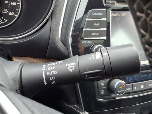 Used 2016 Nissan Maxima Platinum w/ Interior Lighting Package FWD image 31