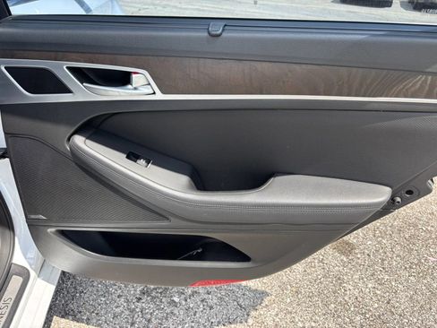 Used 2017 Genesis G80 3.8 w/ Option Group 03 RWD image 22