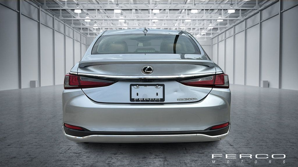 Used 2023 Lexus ES 300h w/ Premium Package FWD image 4