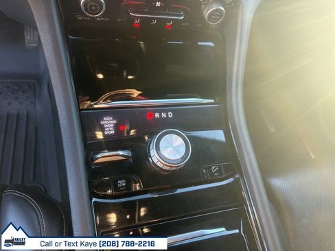 Used 2021 Jeep Grand Cherokee L Overland w/ Luxury Tech Group IV image 19