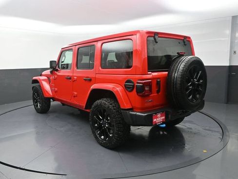 Used 2024 Jeep Wrangler Unlimited Sahara AWD/4WD image 6
