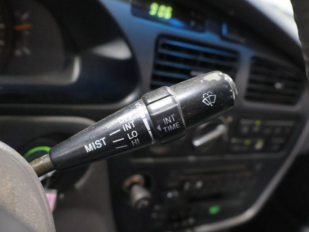 Used 1994 Toyota Camry XLE FWD image 32