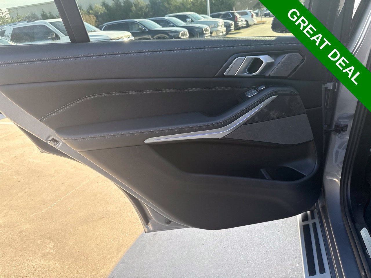Used 2025 BMW X7 xDrive40i w/ Premium Package AWD/4WD image 19