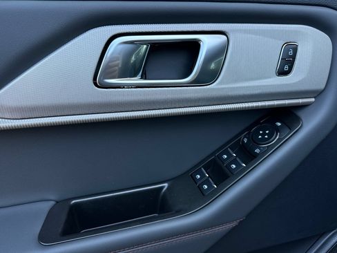 New 2026 Ford Explorer Active w/ Active Comfort Package RWD image 10