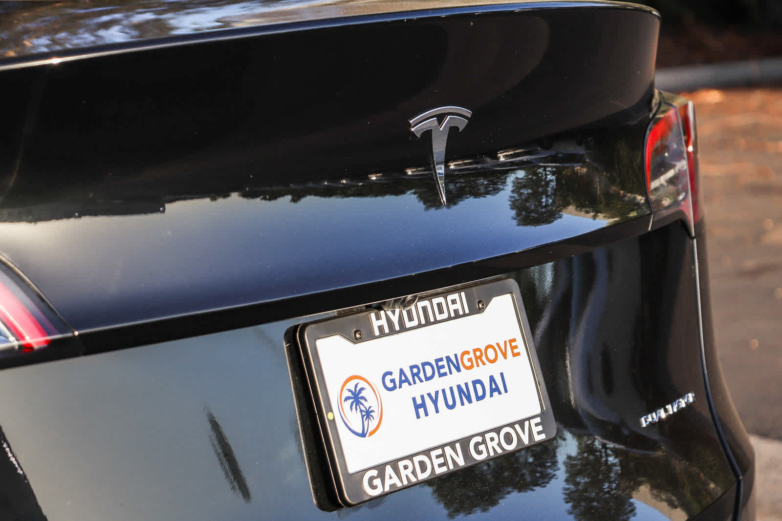 Used 2024 Tesla Model Y Long Range AWD/4WD image 10