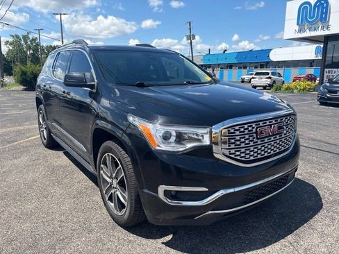 Used 2017 GMC Acadia Denali w/ Technology Package AWD/4WD image 7