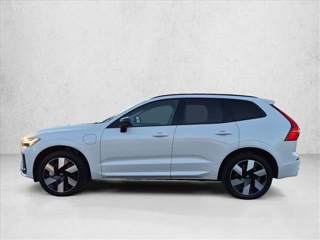 Used 2025 Volvo XC60 T8 Plus w/ Protection Package Premier AWD/4WD image 9
