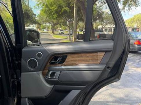 Used 2019 Land Rover Range Rover HSE AWD/4WD image 19