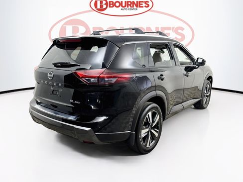 Used 2024 Nissan Rogue SL w/ SL Premium Package AWD/4WD image 11