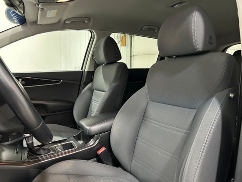Used 2019 Kia Sorento AWD w/ LX Convenience Package image 23