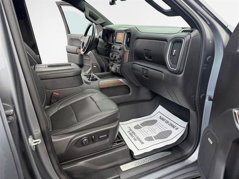 Used 2020 Chevrolet Silverado 1500 High Country w/ Technology Package image 26