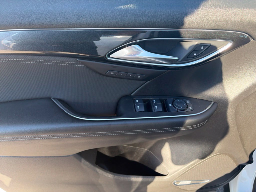 Used 2024 Buick Envision Preferred AWD/4WD image 17