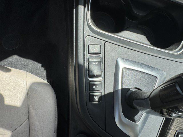 Used 2015 BMW 335i xDrive Sedan AWD/4WD image 22